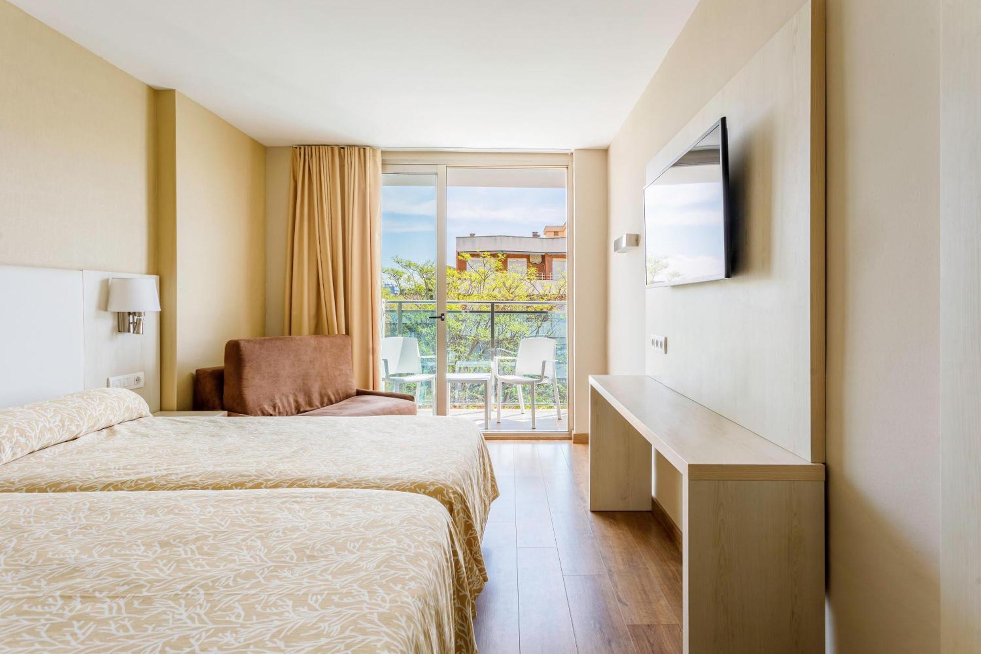 Hotel Best Maritim Cambrils Exterior photo