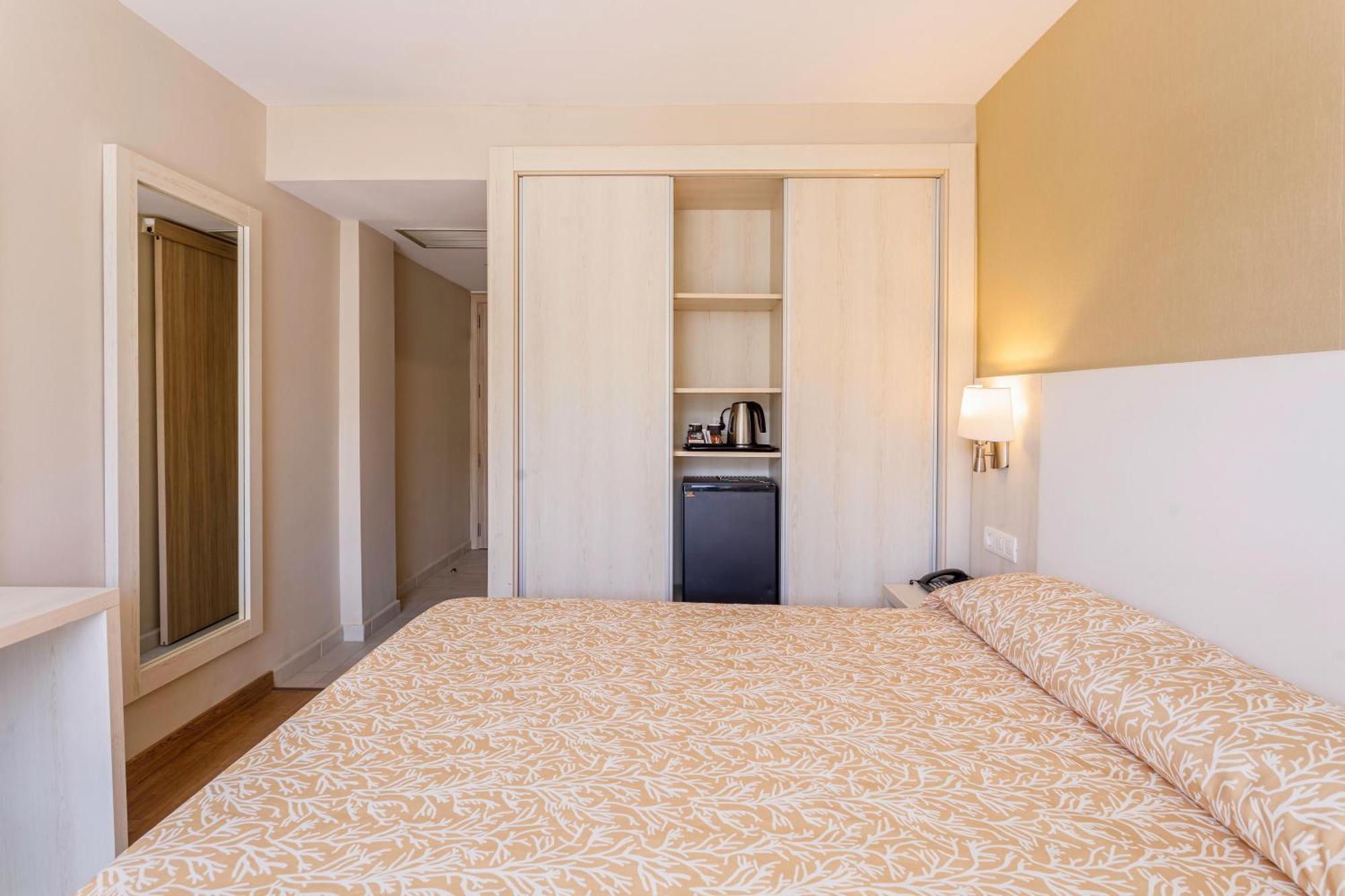 Hotel Best Maritim Cambrils Exterior photo